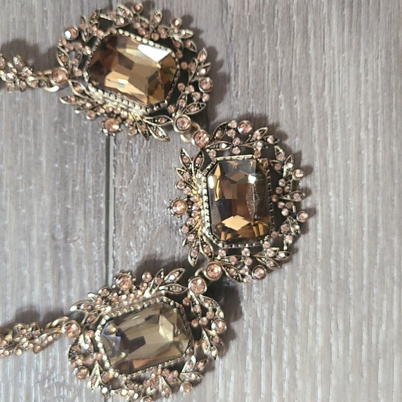 Jewel mint Gold Necklace - Picture 2 of 3